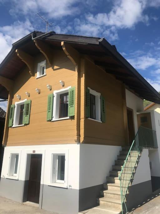 La Maisonnette : Charmante Maison Independante Salgesch Екстер'єр фото
